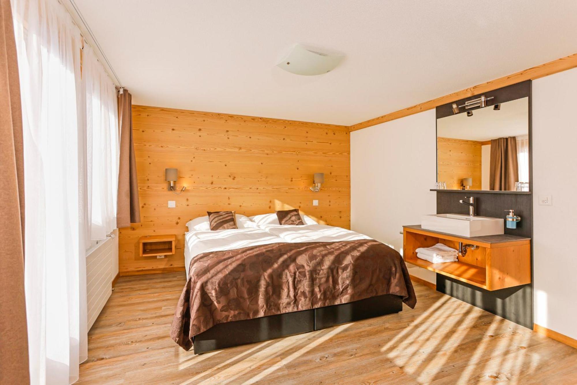 Berghotel Hahnenmoos Adelboden Exterior foto